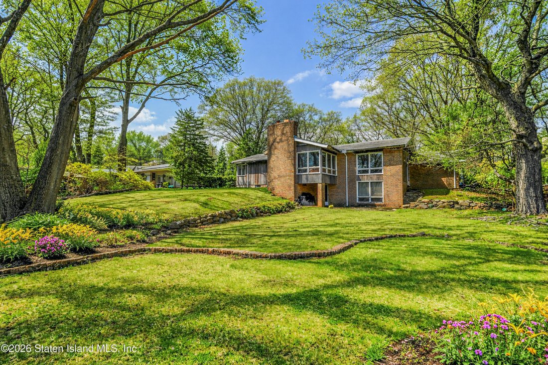 House in New York, New York, United States 2 - 17703160