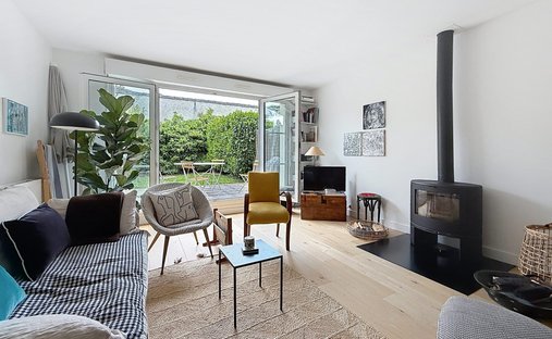 Apartment in Les Bures, Garches, France 1