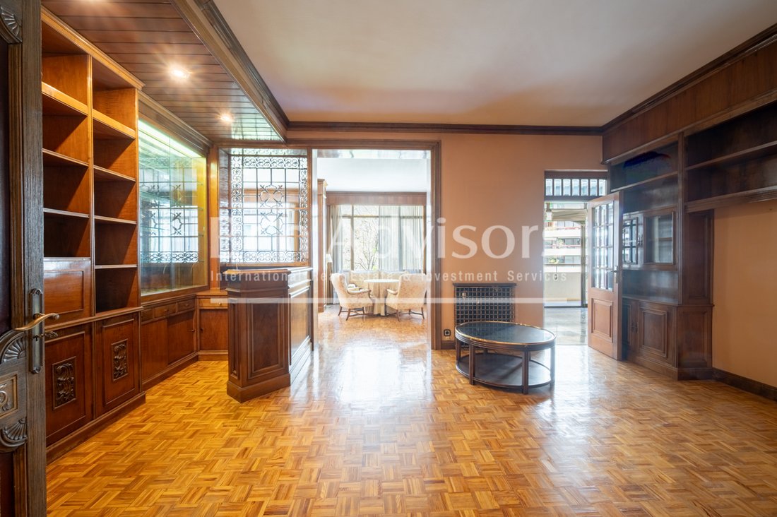 Apartment in Sarrià-Sant Gervasi, Barcelona, Spain 3 - 17708766