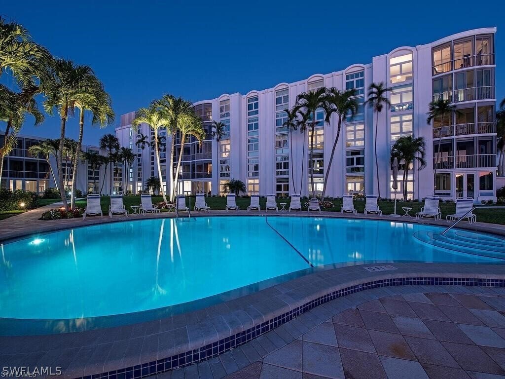 Condo in Naples, Florida, United States 2 - 17191856