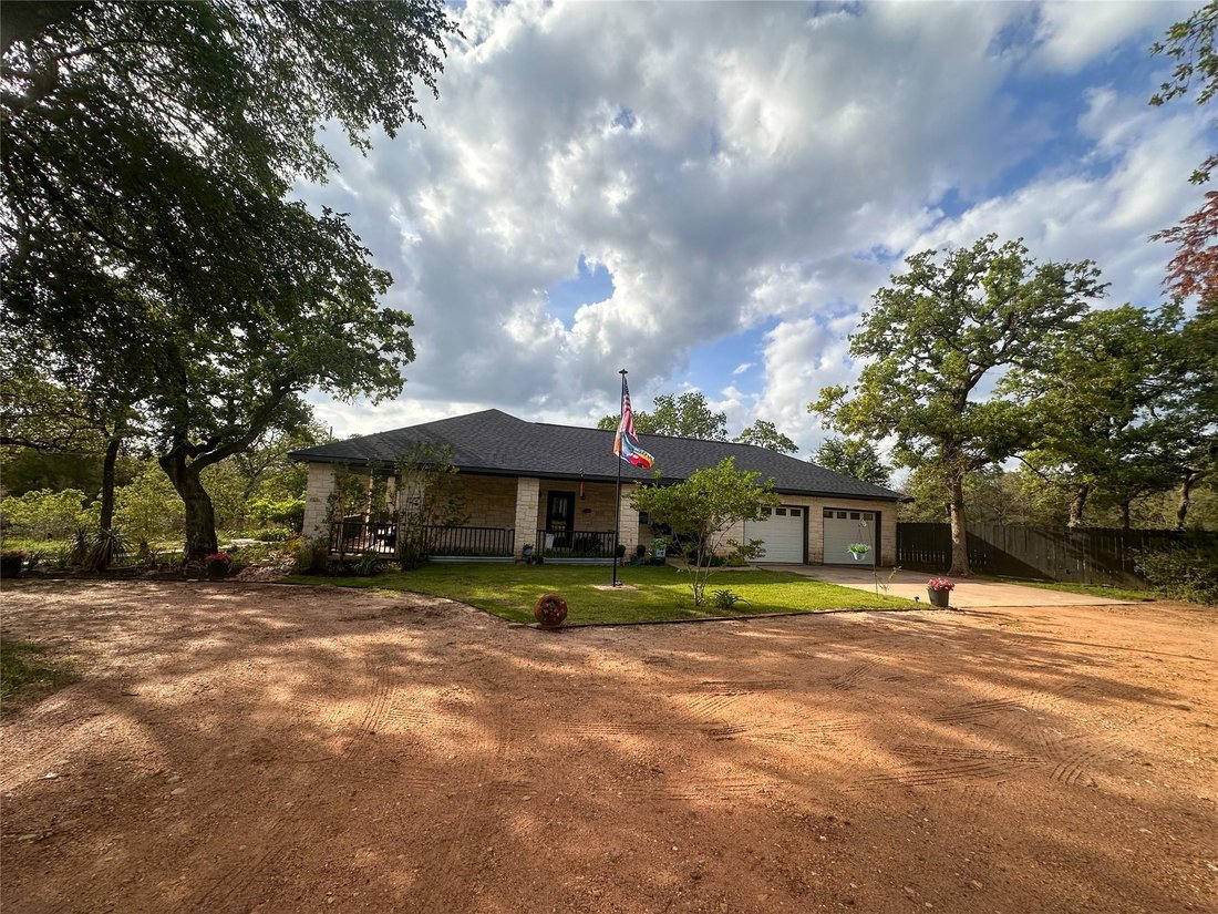House in Bastrop, Texas, United States 4 - 17714193