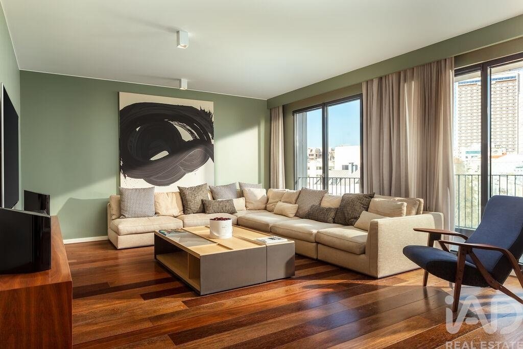 Apartment in Avenidas Novas, Lisbon, Portugal 1 - 17705419