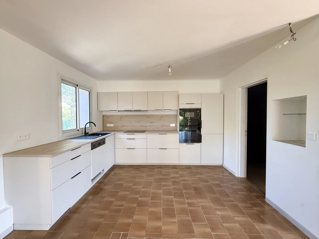 Villa in Saint-Cyr-sur-Mer, Provence-Alpes-Côte d'Azur, France 3 - 17671150