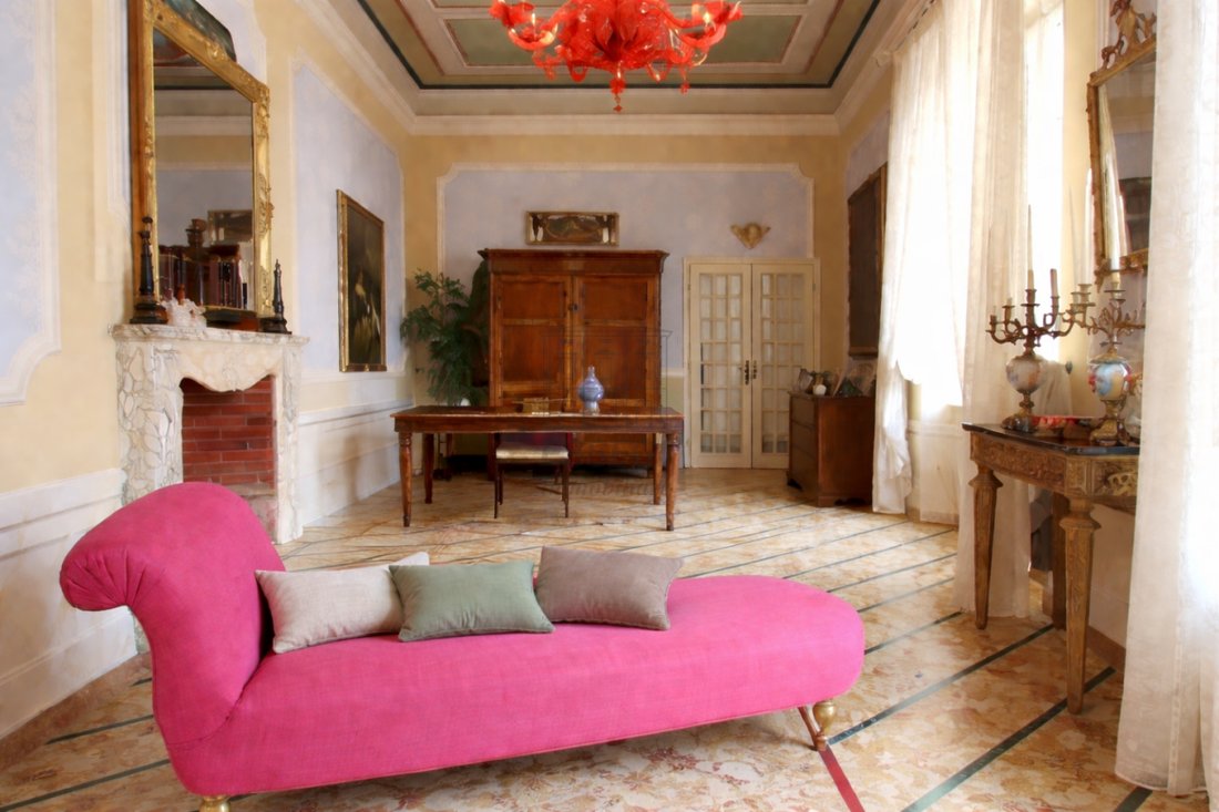Apartment in Historic Center, Lucca, Tuscany 1 - 15968639