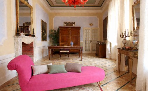 Apartment in Historic Center, Lucca, Tuscany 1