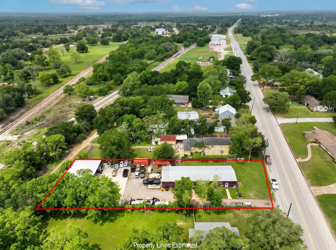 House in Sealy, Texas, United States 3 - 17717052