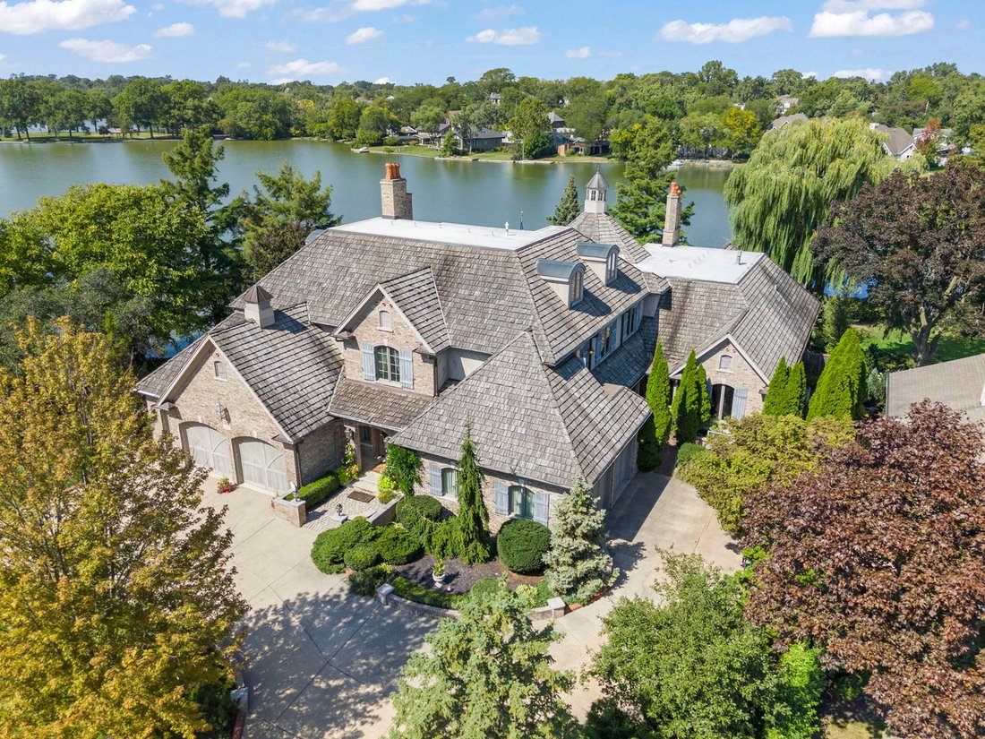 House in Hinsdale, Illinois, United States 2 - 17707390