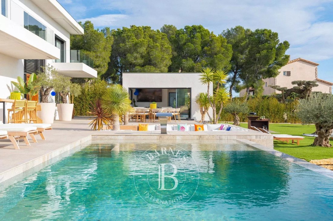 Villa in Centre, Carry-le-Rouet, France 3 - 16900847