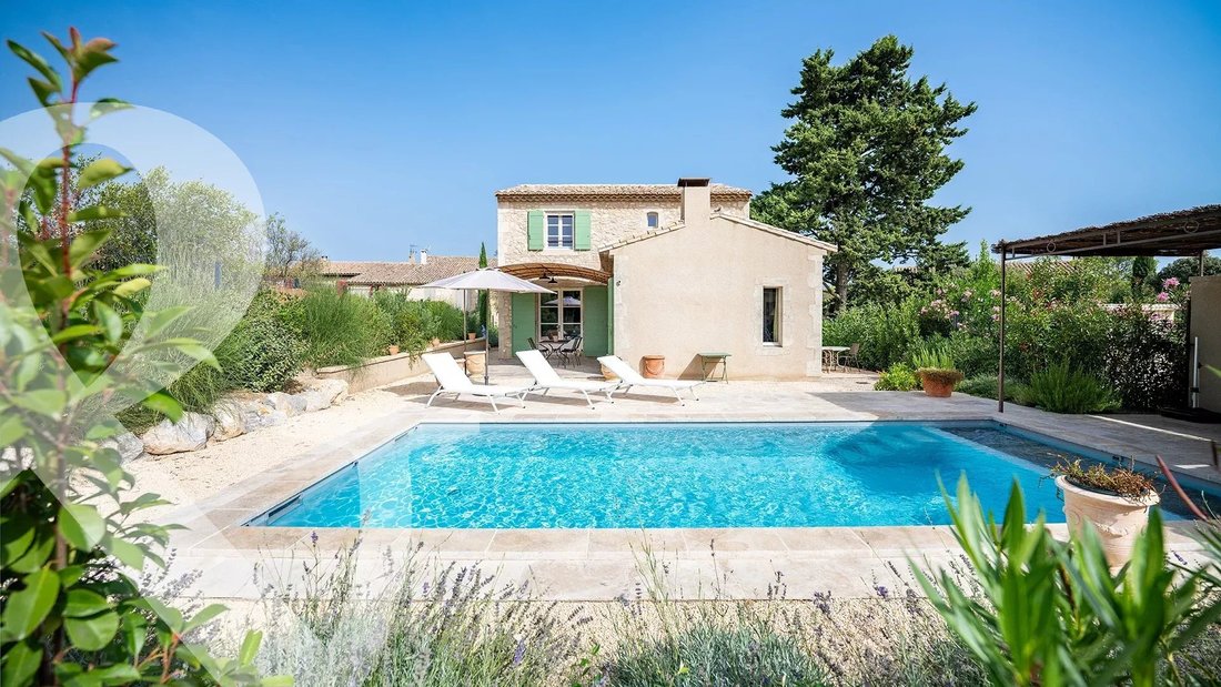 House in Eygalières, Provence-Alpes-Côte d'Azur, France 2 - 17705032