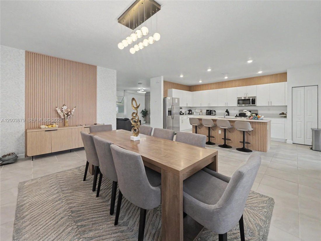 House in Miami, Florida, United States 3 - 17713963