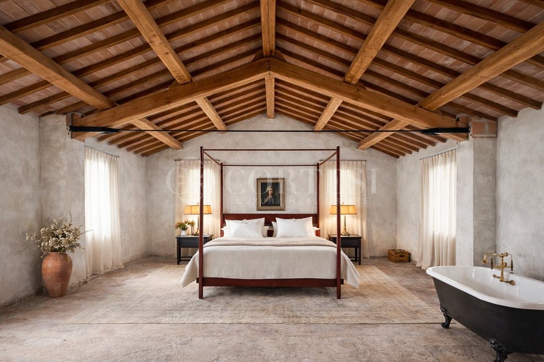 Historic Center, Perugia, Italy 3 - 17702827