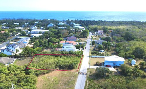 Land in Savannah, Bodden Town, Cayman Islands 1