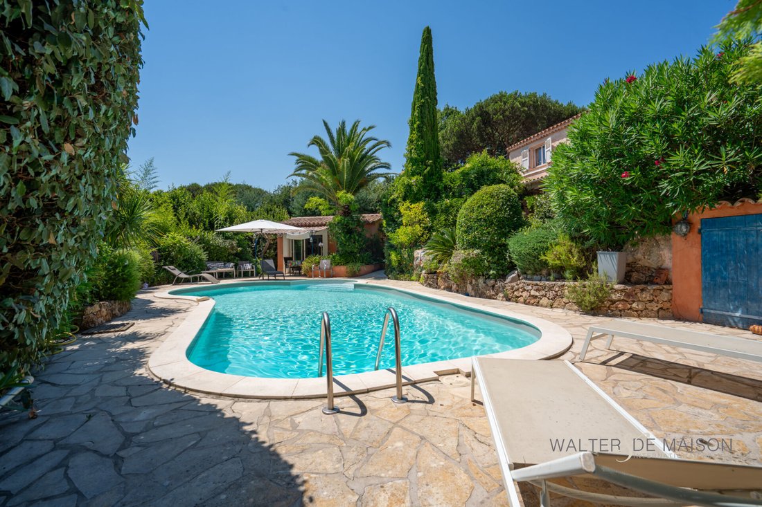 Villa in Gassin, Provence-Alpes-Côte d'Azur, France 1 - 17716127