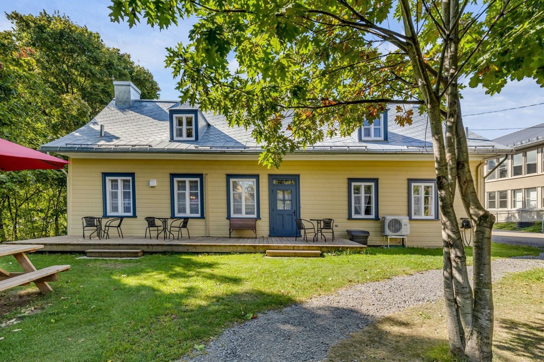 House in L'Ange-Gardien, Quebec, Canada 3 - 17708230