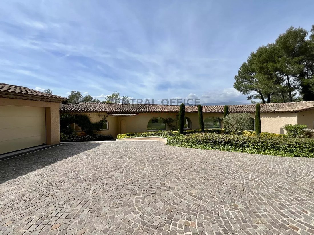Villa in Mougins, Provence-Alpes-Côte d'Azur, France 5 - 17704797