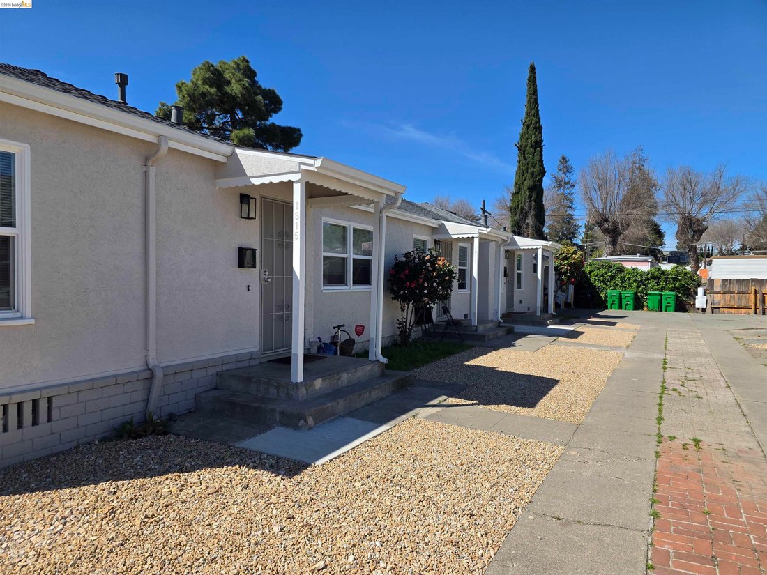 House in San Leandro, California, United States 2 - 17703067