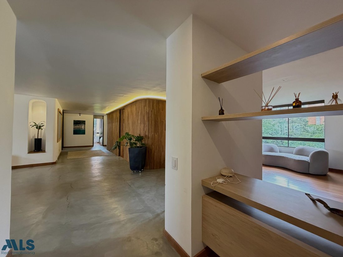 Apartment in Medellín, Antioquia, Colombia 2 - 17710797