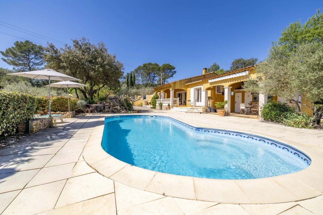 House in Montfort-sur-Argens, Provence-Alpes-Côte d'Azur, France 1 - 17708562