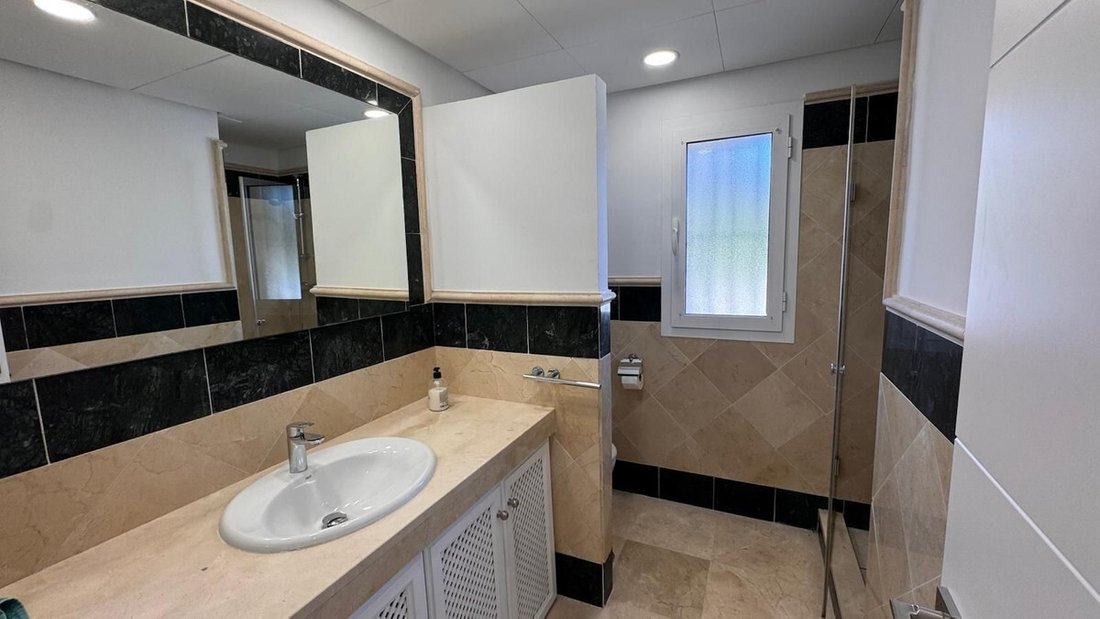 House in Sotogrande, San Roque, Andalusia 3 - 17569221