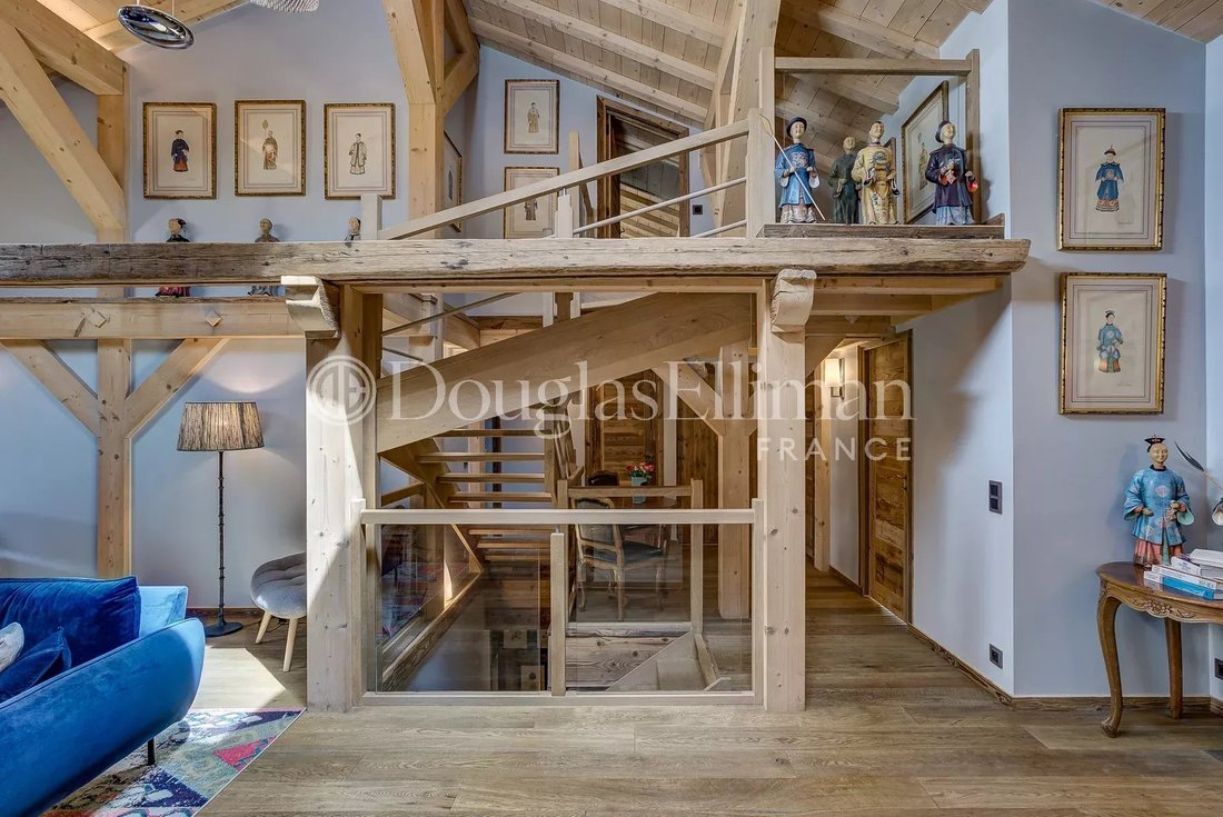 Chalet in Les Gets, Auvergne-Rhône-Alpes, France 3 - 17704841