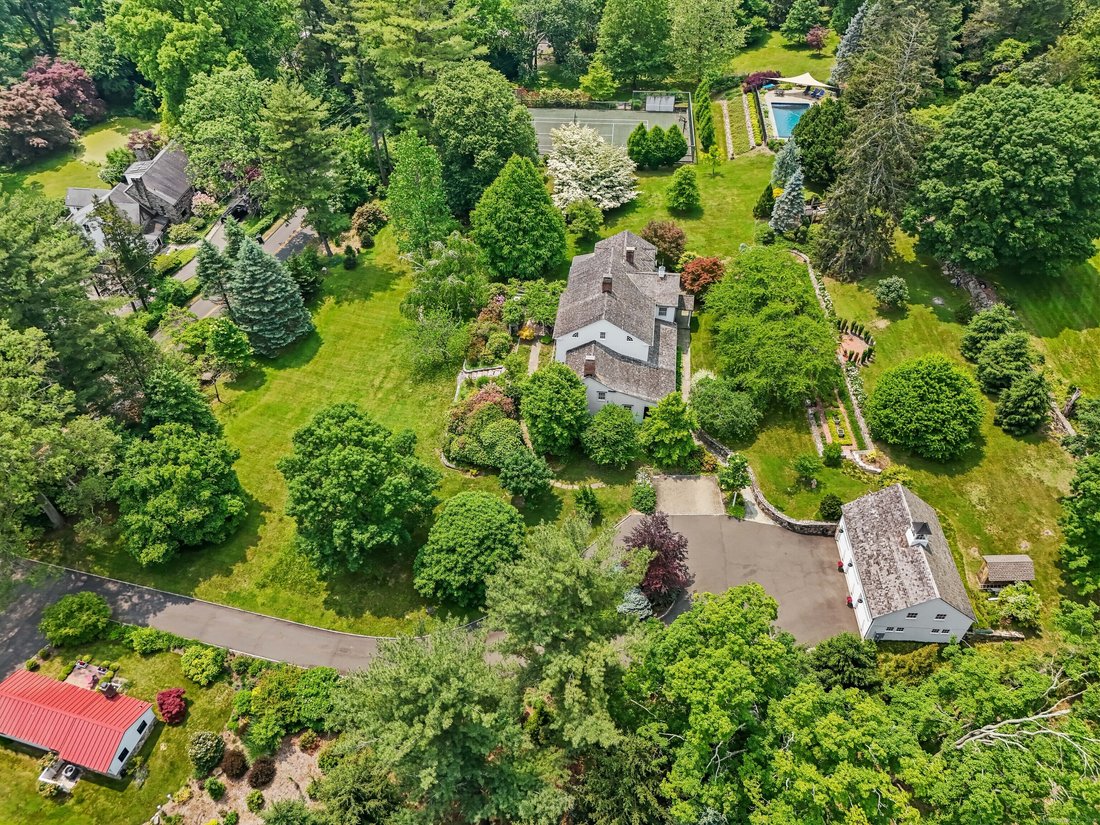 House in Stamford, Connecticut, United States 2 - 17673785