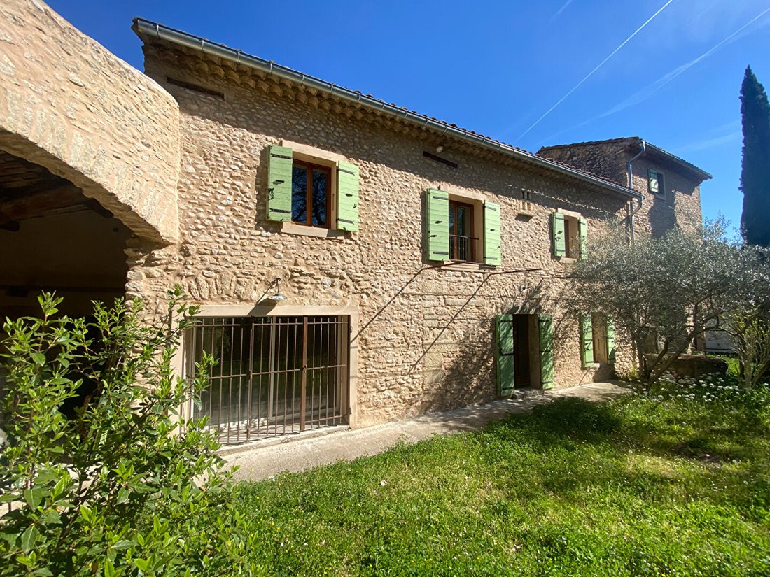 House in Cabrières-d'Avignon, Provence-Alpes-Côte d'Azur, France 1 - 17712558