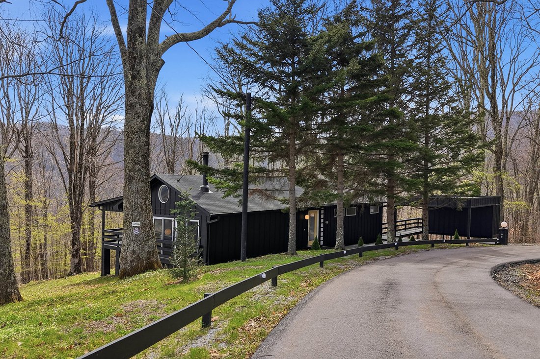 Casa a Roan Mountain, Tennessee, Stati Uniti 1 - 17704441