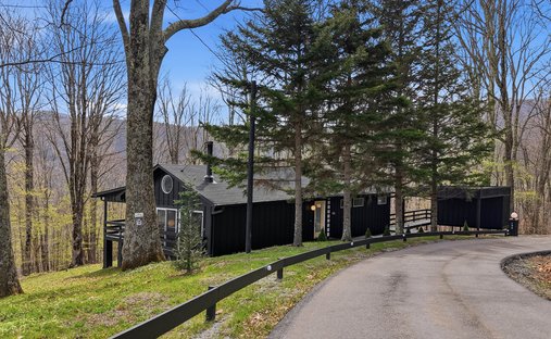 House in Roan Mountain, Tennessee, United States 1