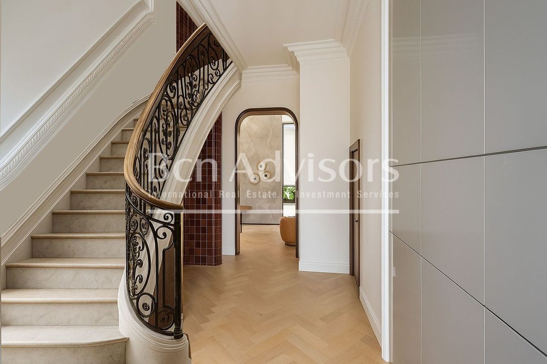 Apartment in Eixample, Barcelona, Spain 4 - 17708765