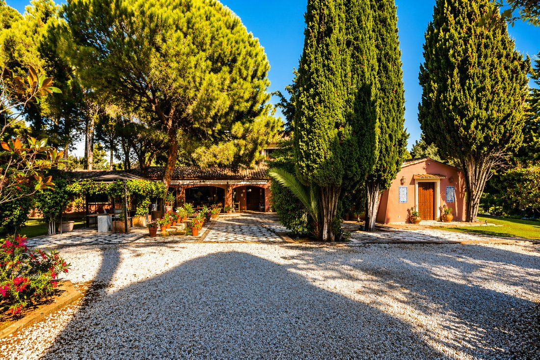 Villa in Guadalmina Baja, San Pedro de Alcantara, Spain 4 - 16795837