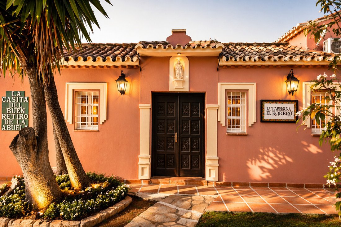 Villa in Guadalmina Baja, San Pedro de Alcantara, Spain 4 - 16795834