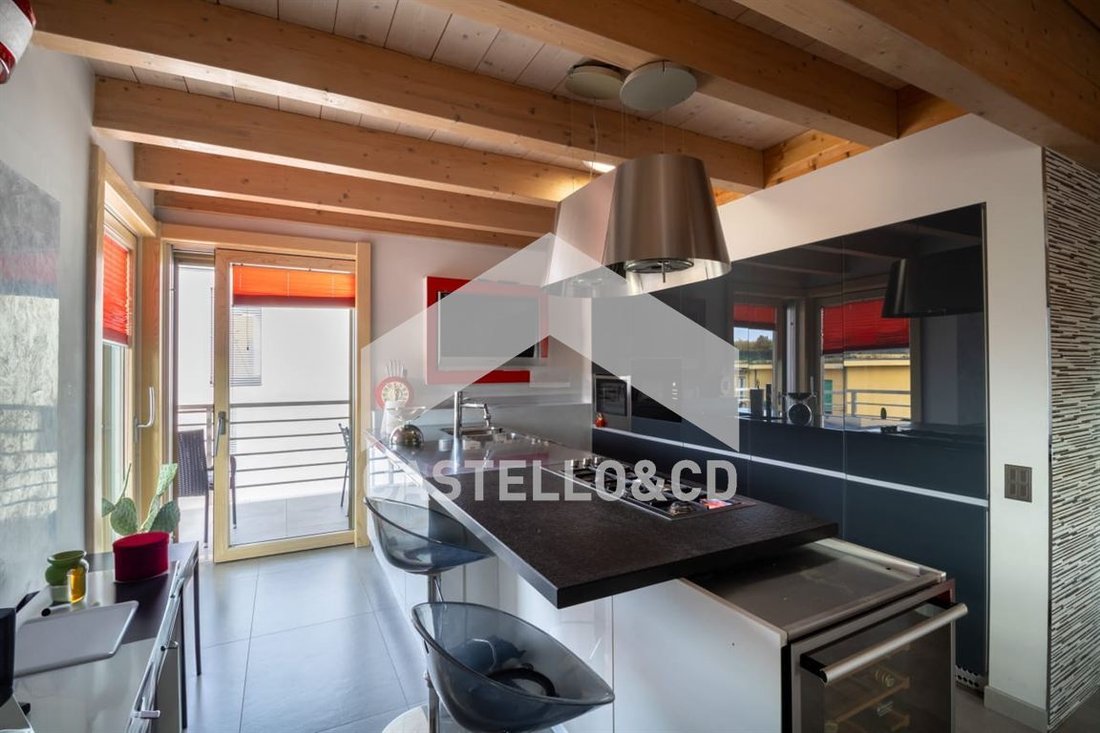 Apartment in Desenzano Centro, Desenzano del Garda, Lombardy 4 - 17706253