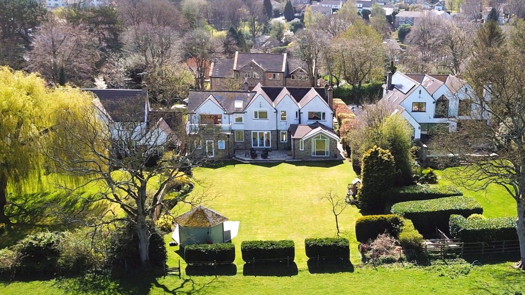 House in Pool in Wharfedale, England 1 - 17704723