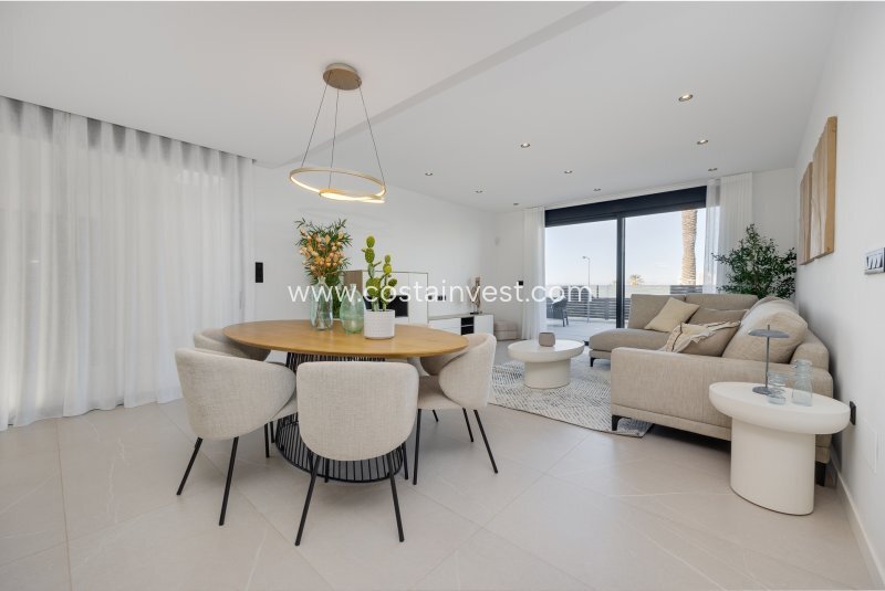 Villa in Torrevieja, Valencian Community, Spain 4 - 17695406