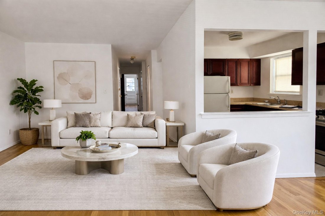 House in New York, New York, United States 2 - 17296243