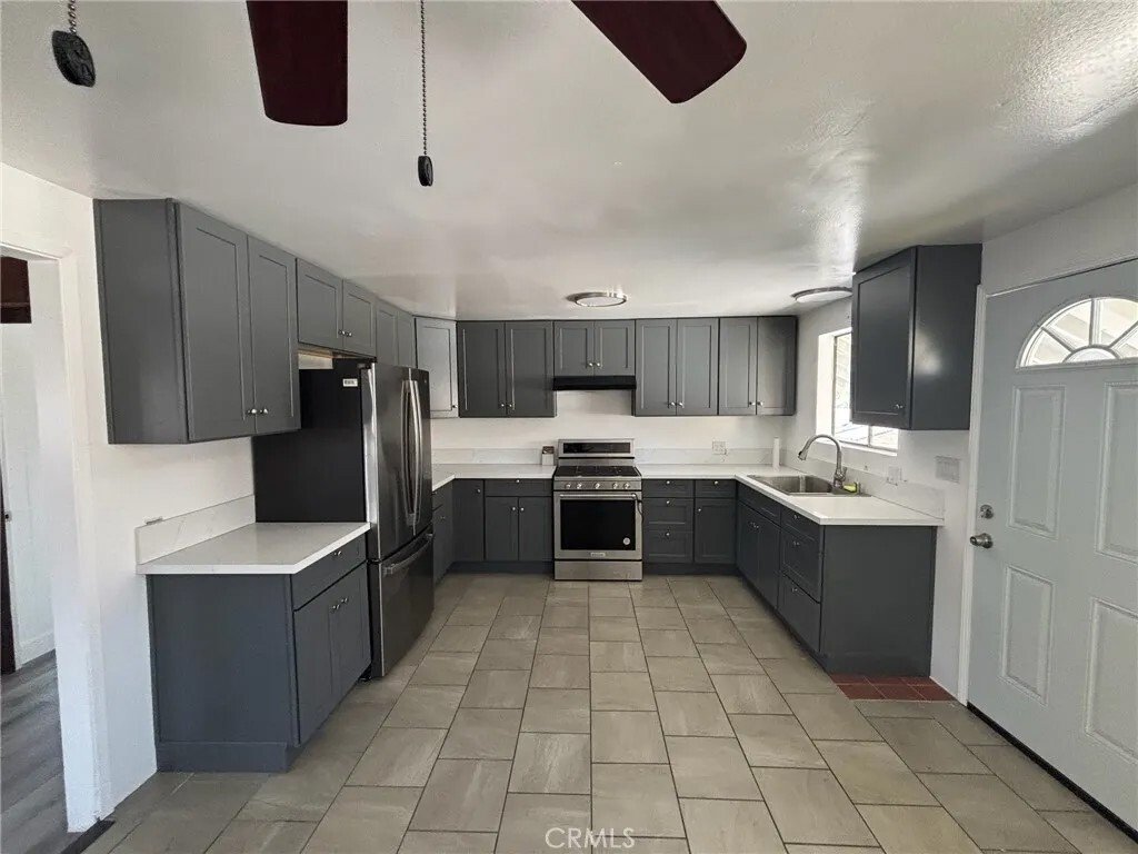 El Monte, California, United States 5 - 17717874