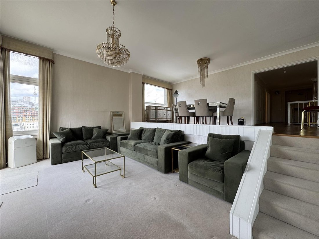 House in Hyde Park, Westminster, England 1 - 17703159
