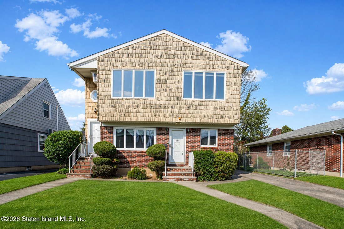 House in New York, New York, United States 1 - 17703151