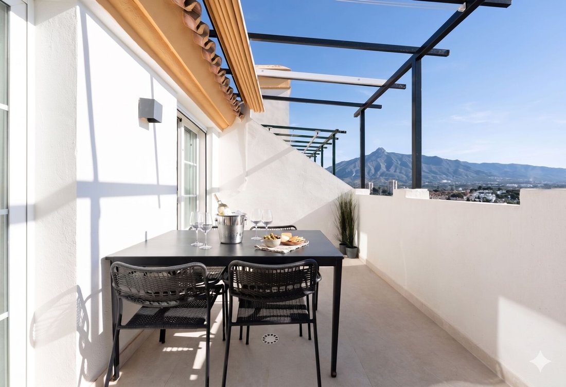 Penthouse in Nueva Andalucia, Marbella, Spain 2 - 17710992