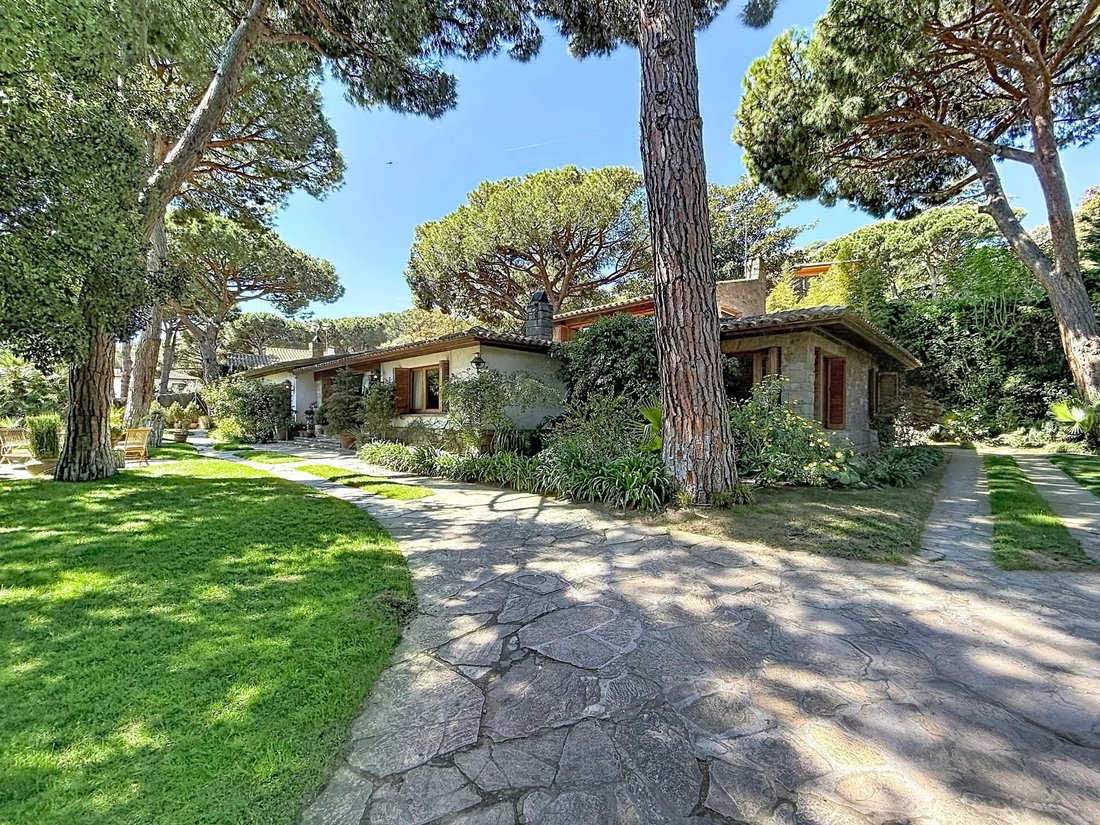 House in Premia de Dalt, Catalonia, Spain 1 - 17704889