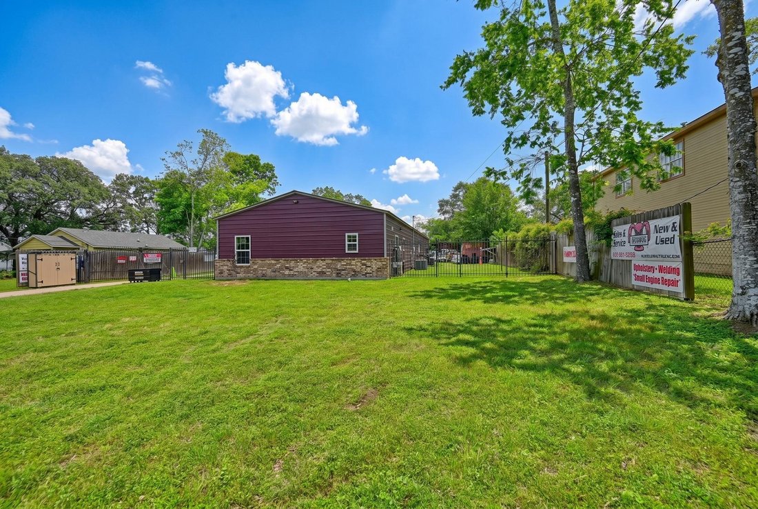 House in Sealy, Texas, United States 4 - 17717052