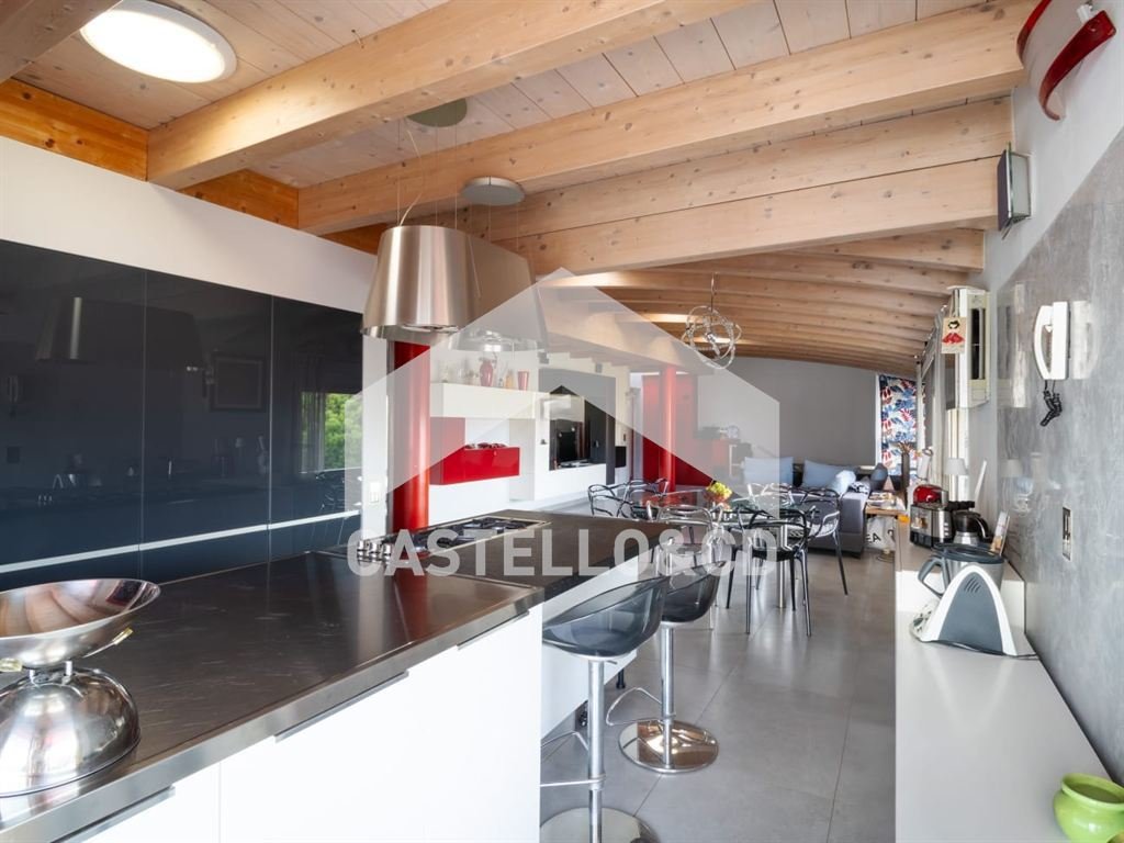 Apartment in Desenzano Centro, Desenzano del Garda, Lombardy 2 - 17706253