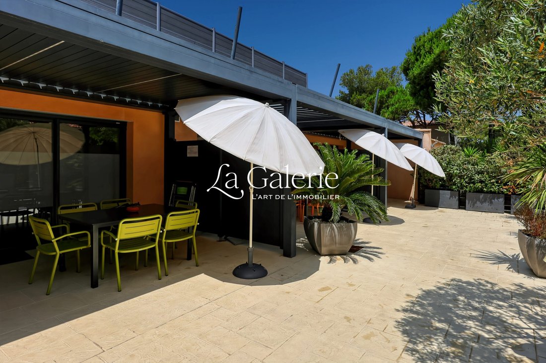 Apartment in Hyeres, Provence-Alpes-Côte d'Azur, France 4 - 17709821