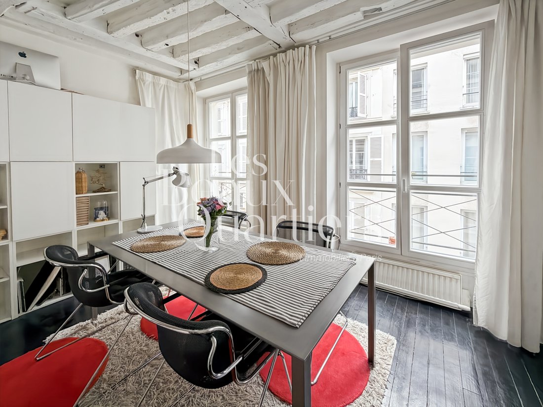 Apartment in Palais Royal, Paris 1er Arrondissement, Paris 3 - 17703880