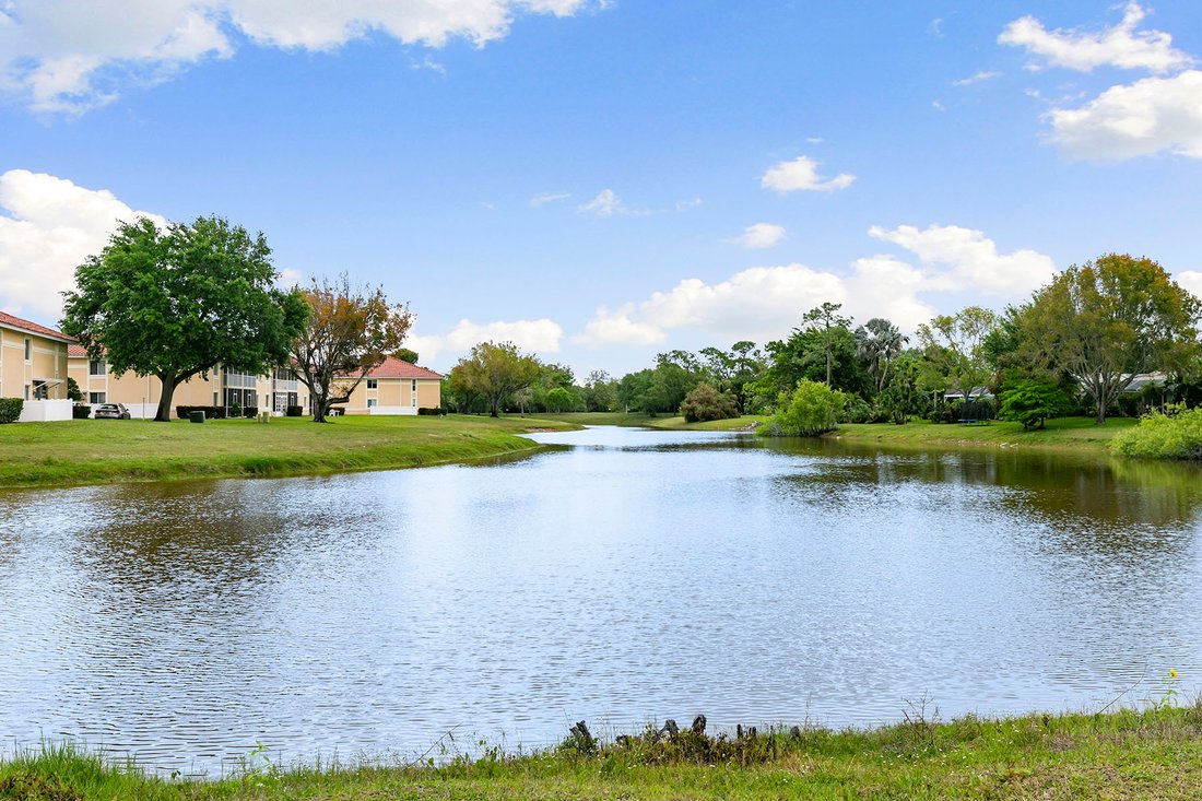 House in Naples, Florida, United States 3 - 17702893