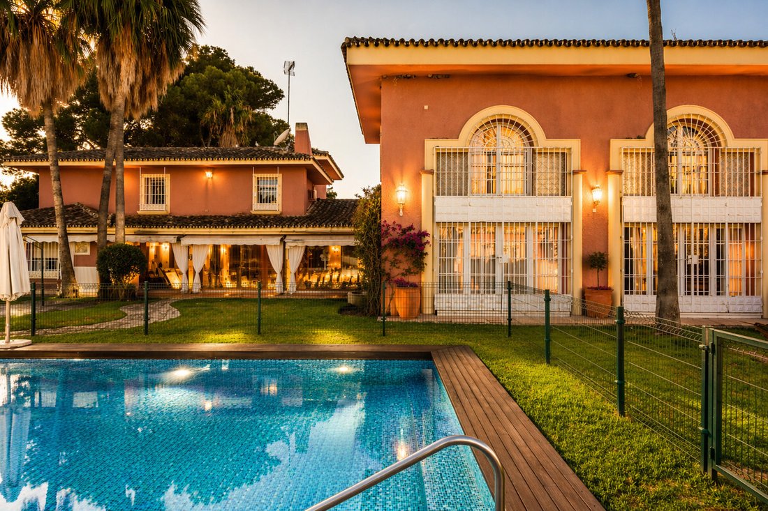 Villa in Guadalmina Baja, San Pedro de Alcantara, Spain 3 - 16795834