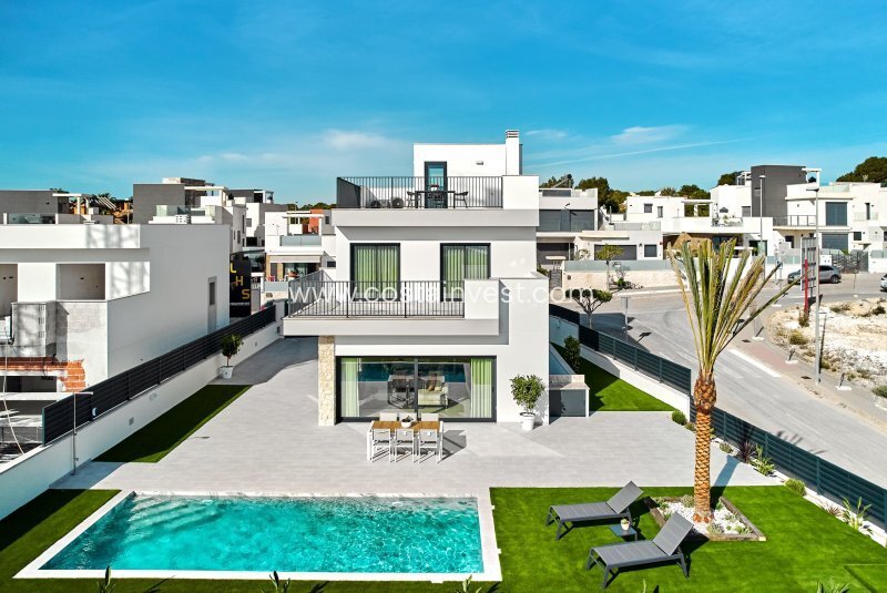 Villa in San Miguel de Salinas, Valencian Community, Spain 5 - 17695311