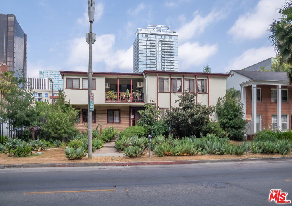 Los Angeles, California, United States 1 - 17706466
