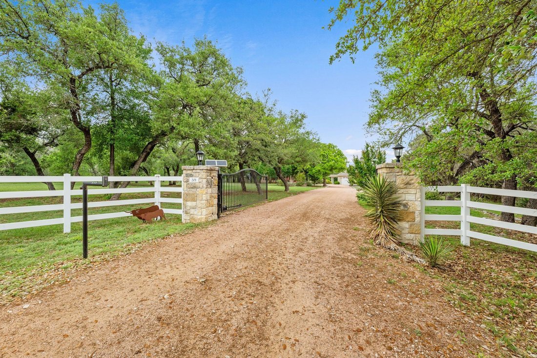 House in Liberty Hill, Texas, United States 2 - 17707833