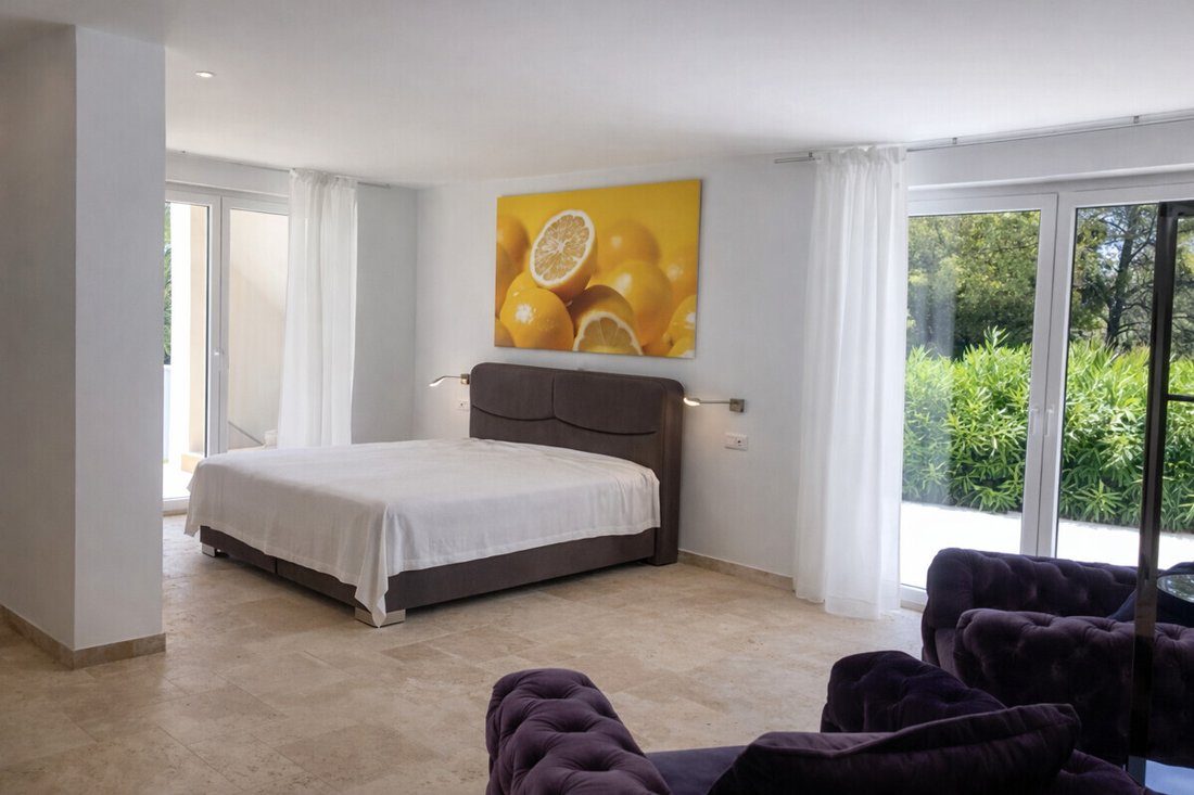 Villa in Rotes Velles, Calvia, Balearic Islands 3 - 17712875